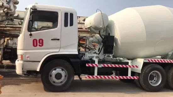 Japón utilizó 10 camión mezclador de cemento volumétrico de 12 Cbm Camión mezclador de cemento usado renovado