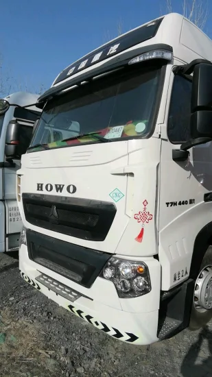 Camión tractor HOWO A7 T7 CNG Euro 5 usado o nuevo Cabeza tractora 6*4 en Uzbekistán